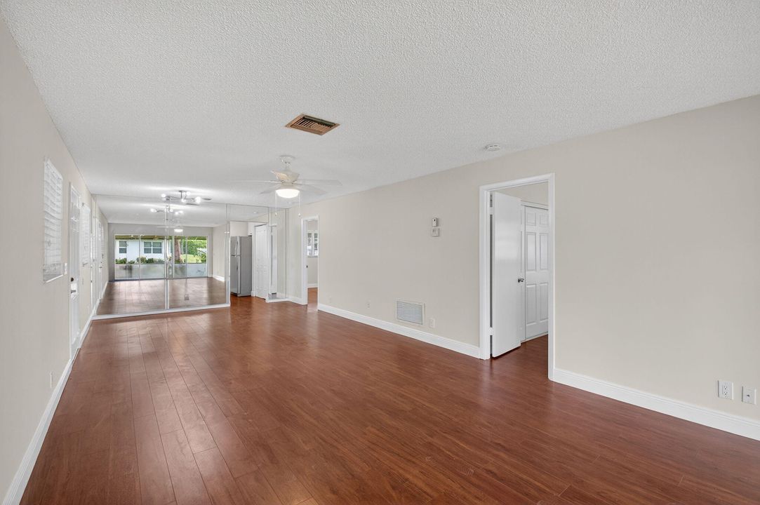 En Venta: $269,995 (2 camas, 2 baños, 1150 Pies cuadrados)