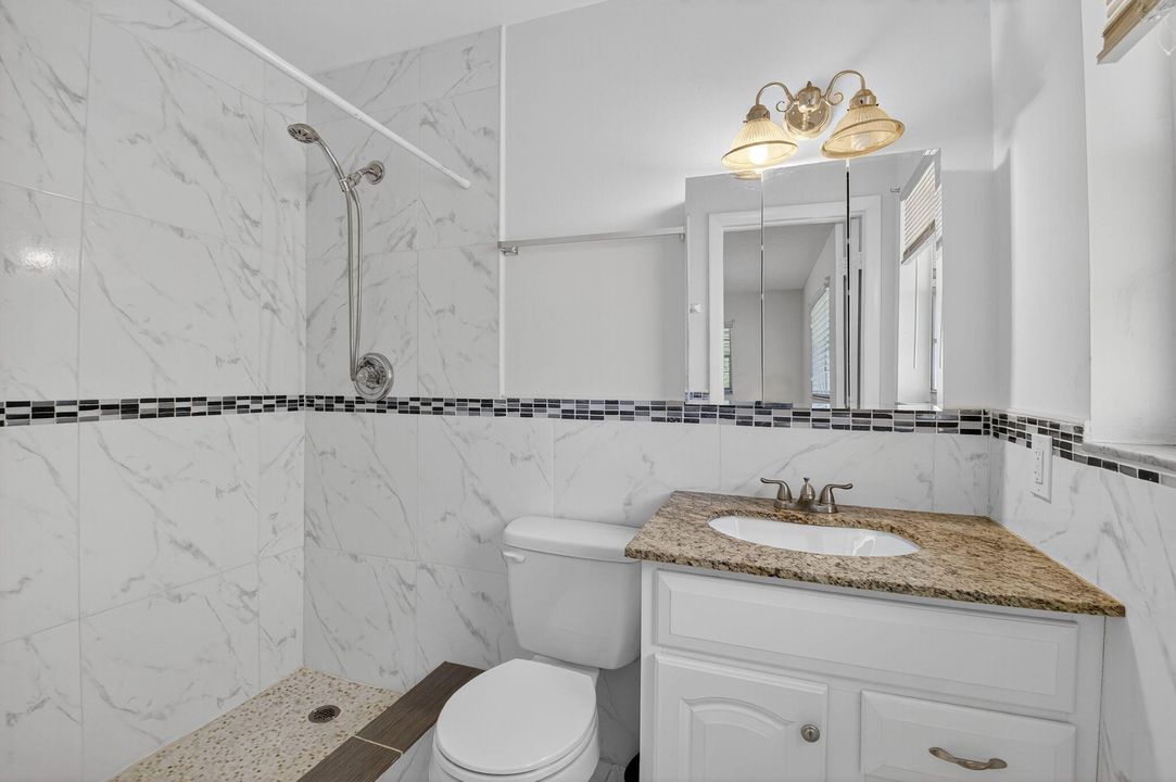 En Venta: $269,995 (2 camas, 2 baños, 1150 Pies cuadrados)