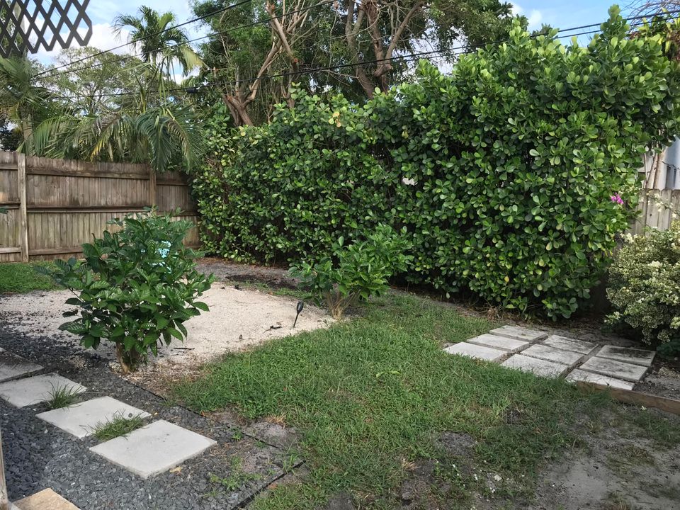 出租: $2,650 (2 贝兹, 2 浴室, 853 平方英尺)