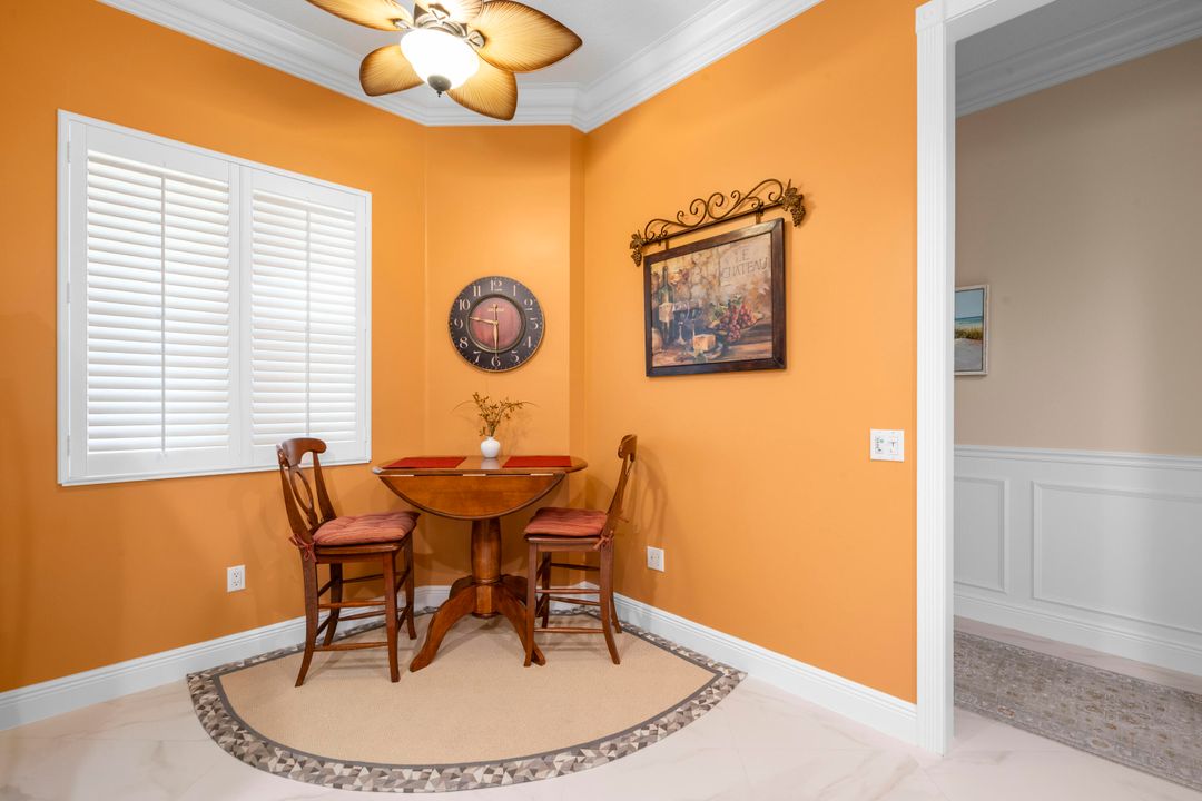 For Sale: $475,000 (2 beds, 2 baths, 1989 Square Feet)