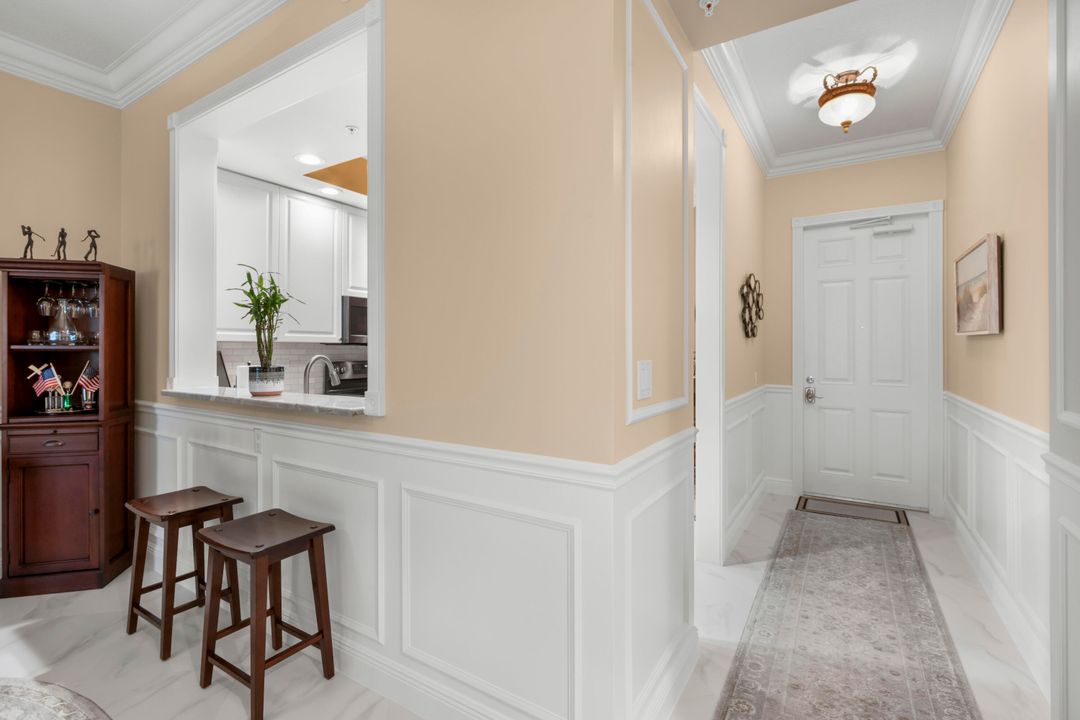 For Sale: $475,000 (2 beds, 2 baths, 1989 Square Feet)