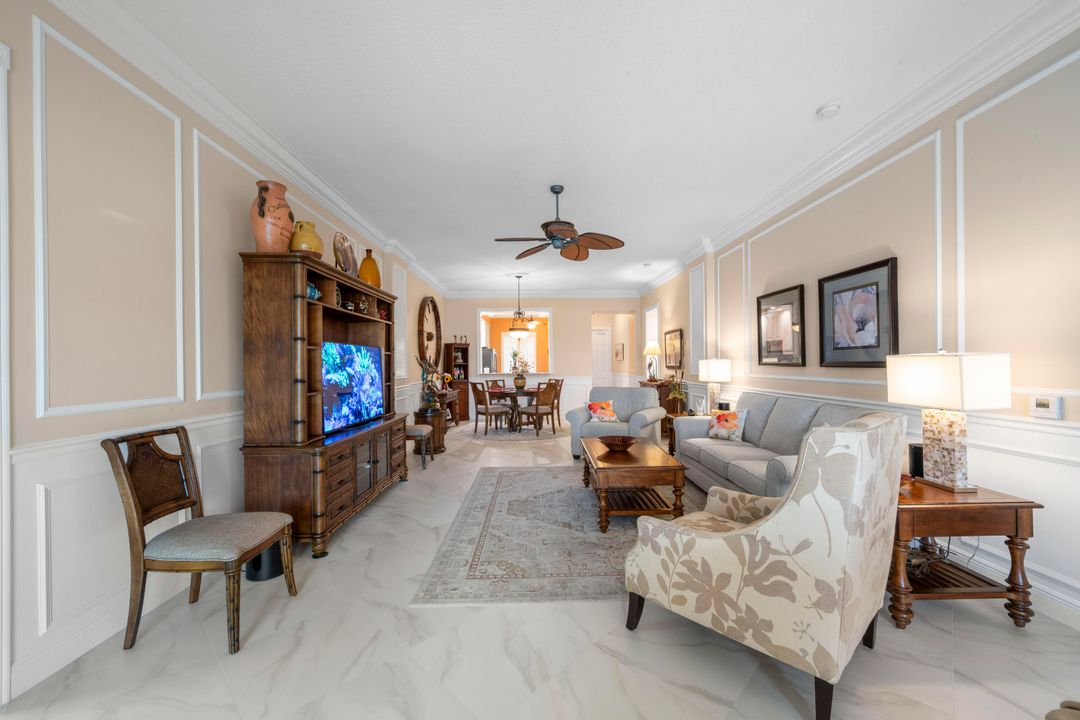 For Sale: $475,000 (2 beds, 2 baths, 1989 Square Feet)