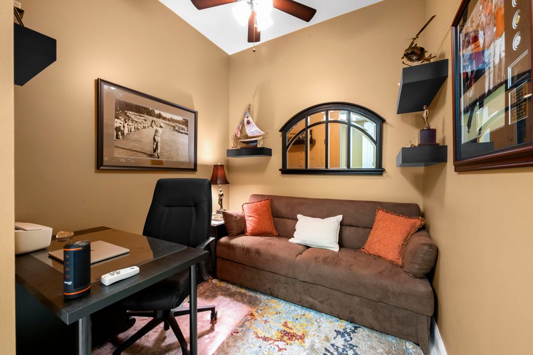 For Sale: $475,000 (2 beds, 2 baths, 1989 Square Feet)