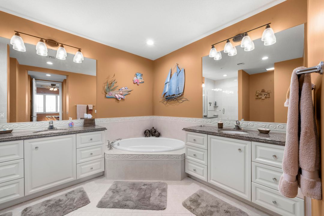 For Sale: $475,000 (2 beds, 2 baths, 1989 Square Feet)