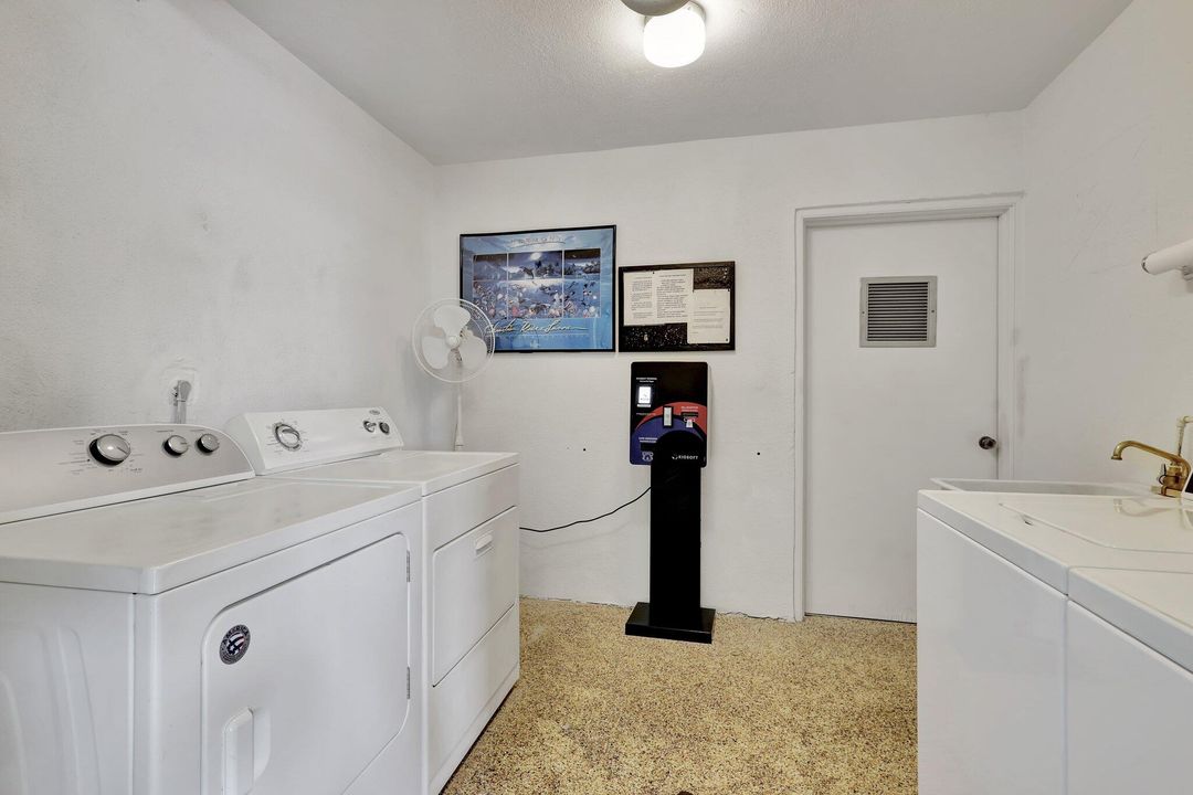 En Venta: $325,000 (1 camas, 1 baños, 720 Pies cuadrados)