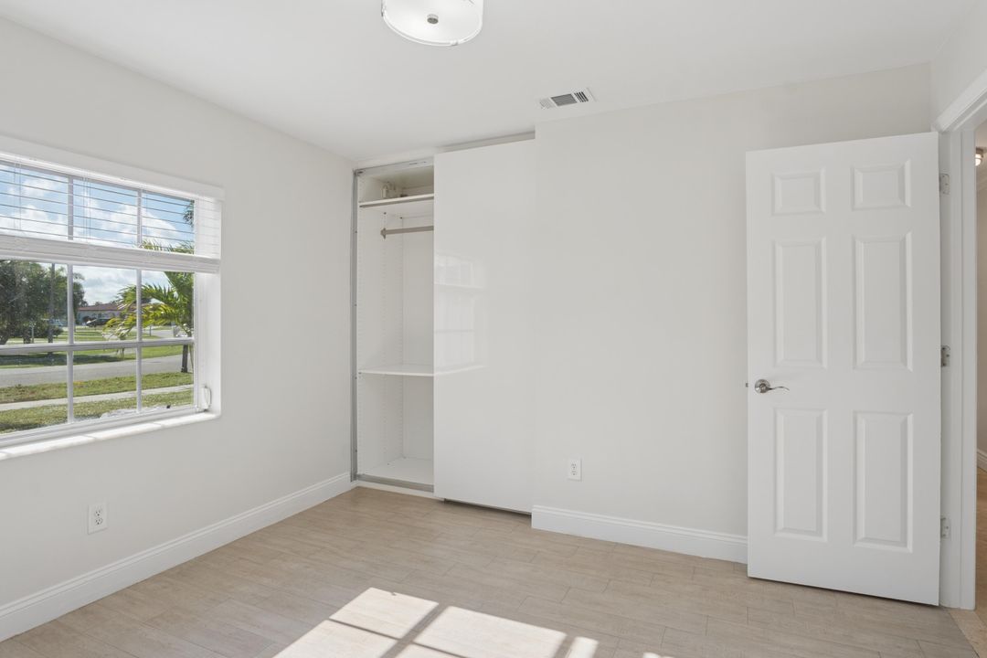 For Rent: $4,100 (3 beds, 2 baths, 1356 Square Feet)