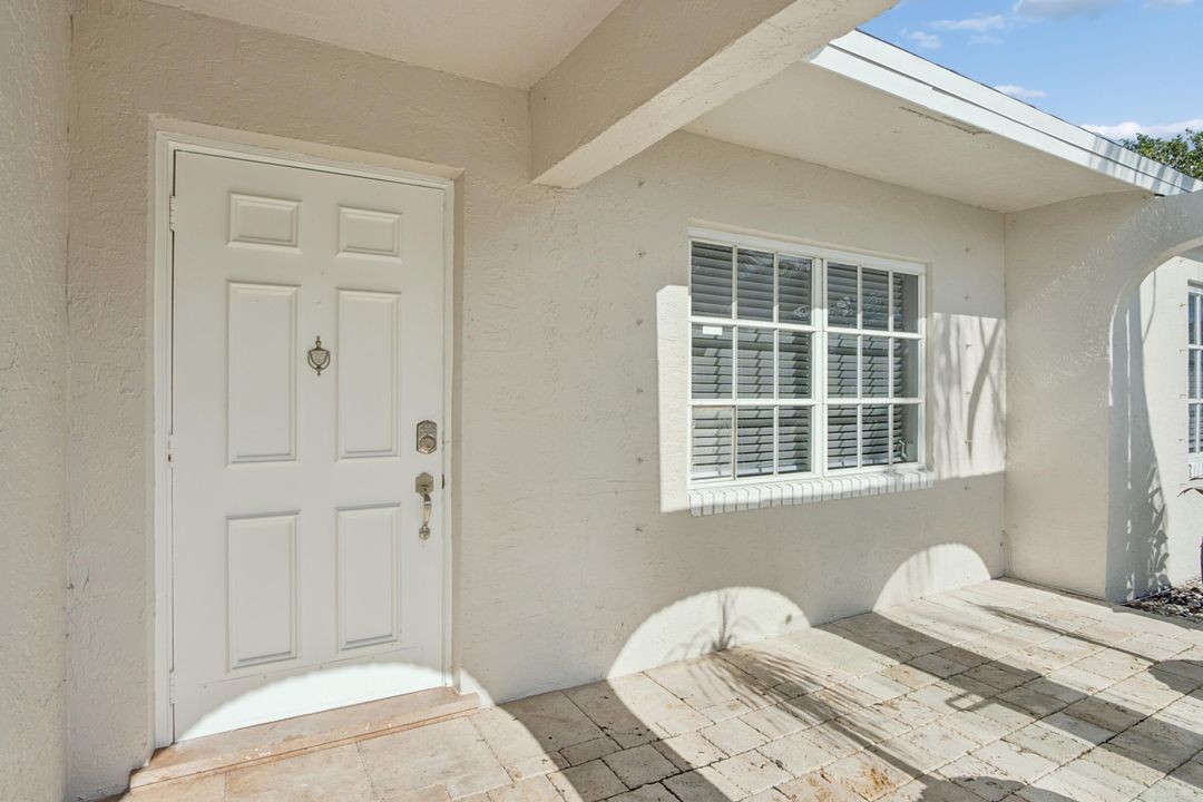 For Rent: $4,100 (3 beds, 2 baths, 1356 Square Feet)