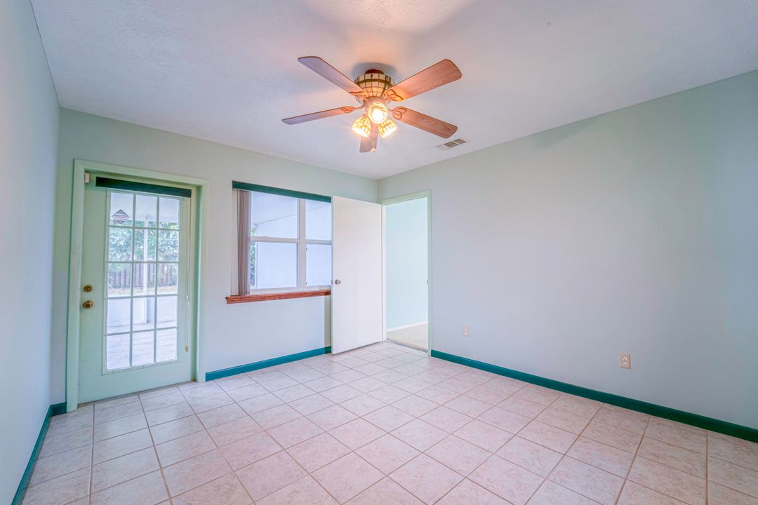 待售: $295,000 (3 贝兹, 2 浴室, 1156 平方英尺)