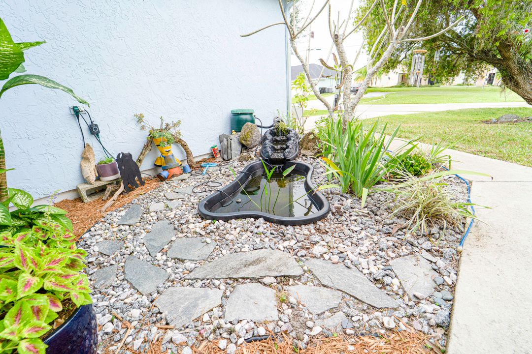 待售: $295,000 (3 贝兹, 2 浴室, 1156 平方英尺)