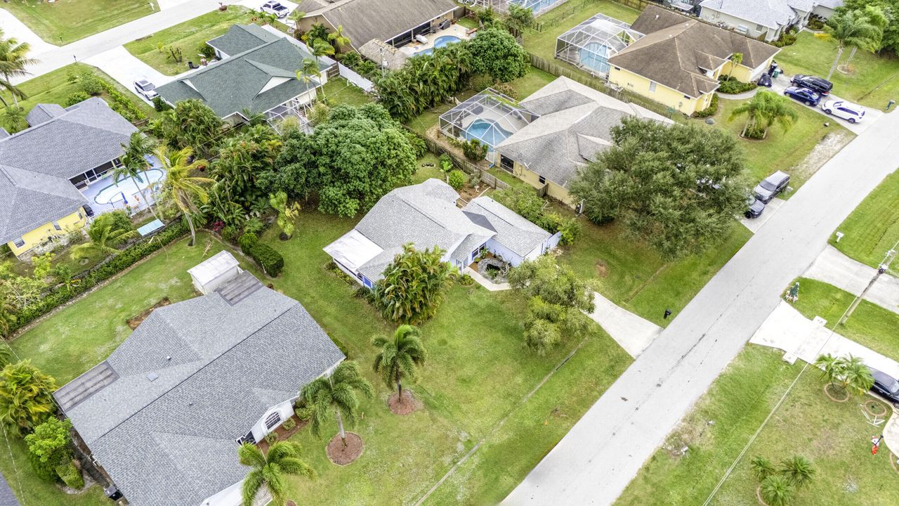 待售: $295,000 (3 贝兹, 2 浴室, 1156 平方英尺)