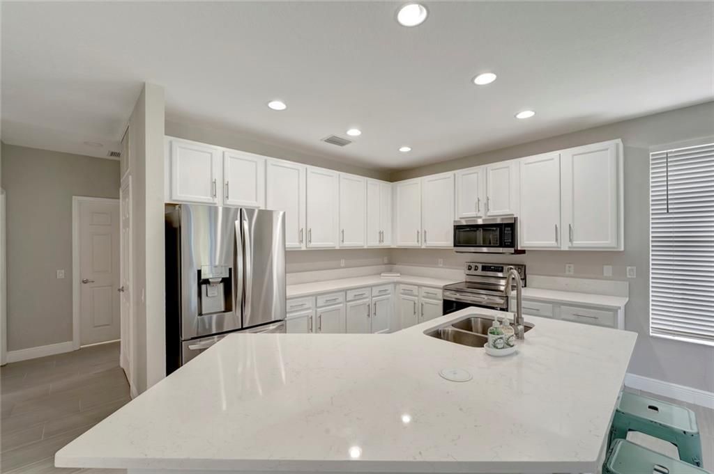 待售: $545,000 (5 贝兹, 3 浴室, 3212 平方英尺)