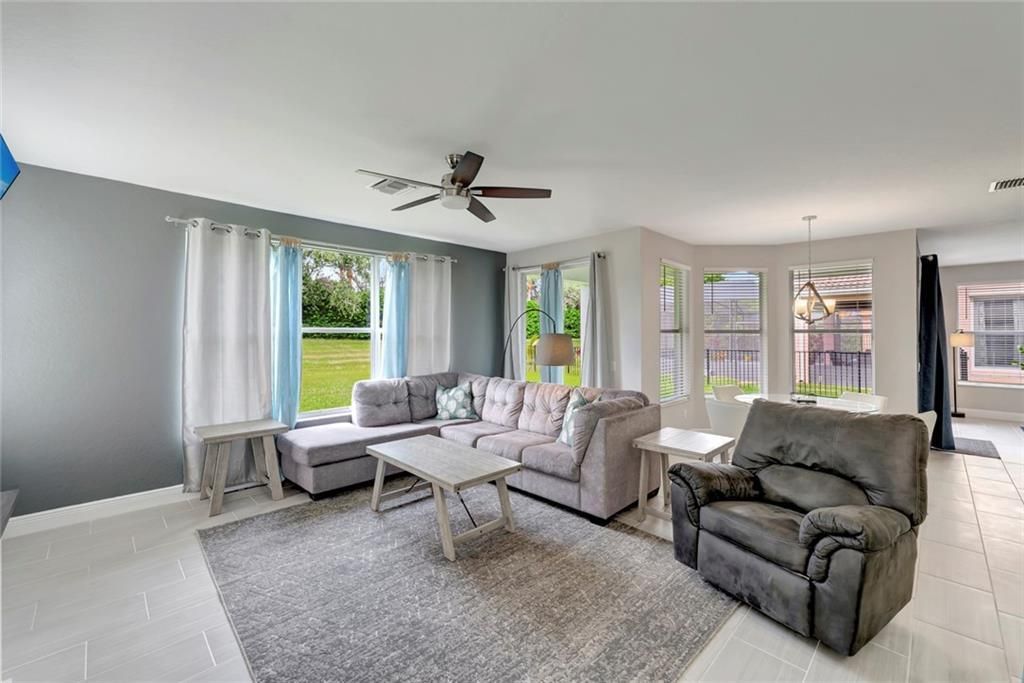 待售: $545,000 (5 贝兹, 3 浴室, 3212 平方英尺)