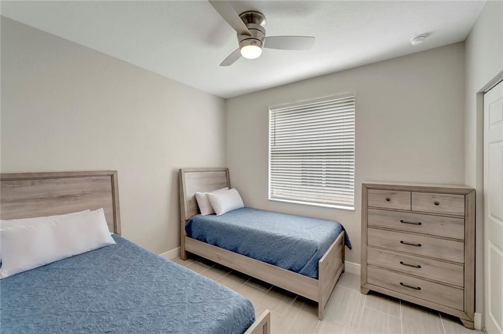 待售: $545,000 (5 贝兹, 3 浴室, 3212 平方英尺)