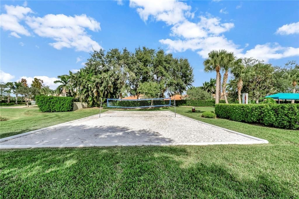 待售: $545,000 (5 贝兹, 3 浴室, 3212 平方英尺)