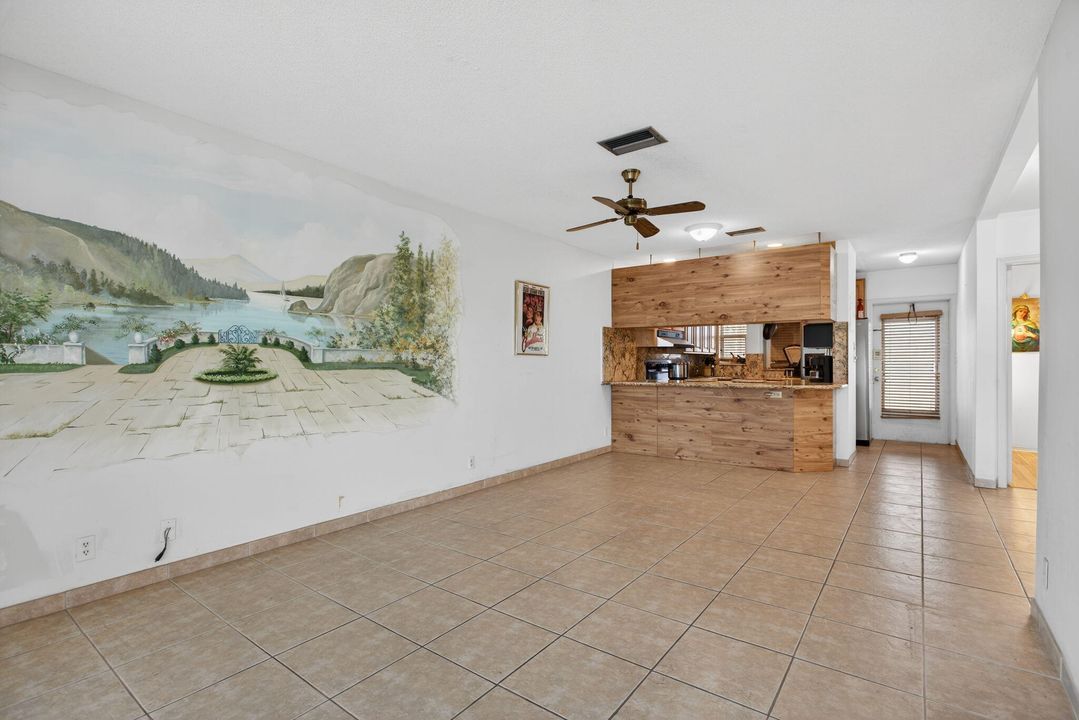 En Venta: $135,000 (2 camas, 1 baños, 890 Pies cuadrados)