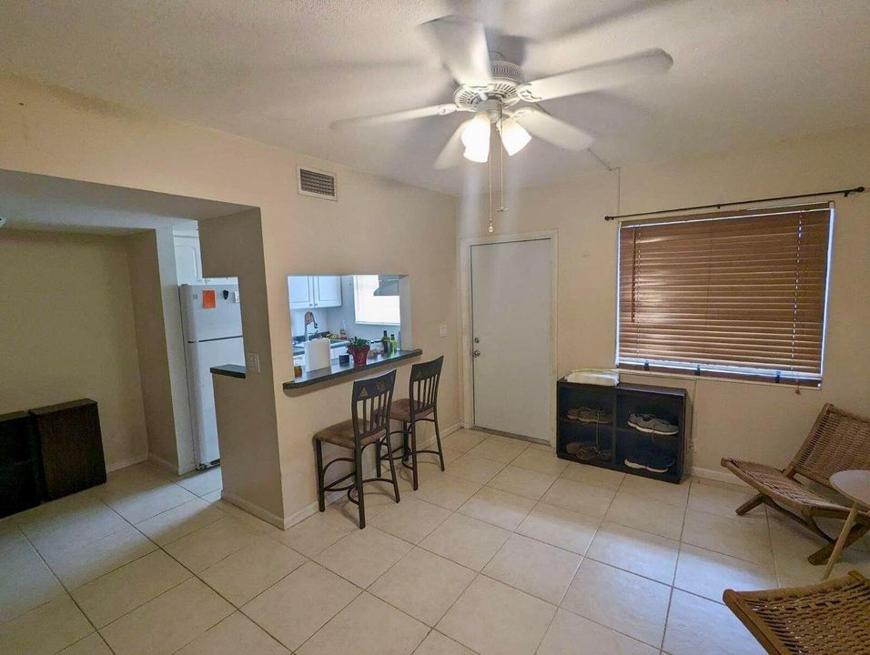 For Rent: $1,600 (1 beds, 1 baths, 504 Square Feet)