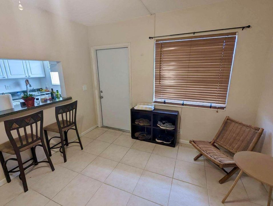 For Rent: $1,600 (1 beds, 1 baths, 504 Square Feet)