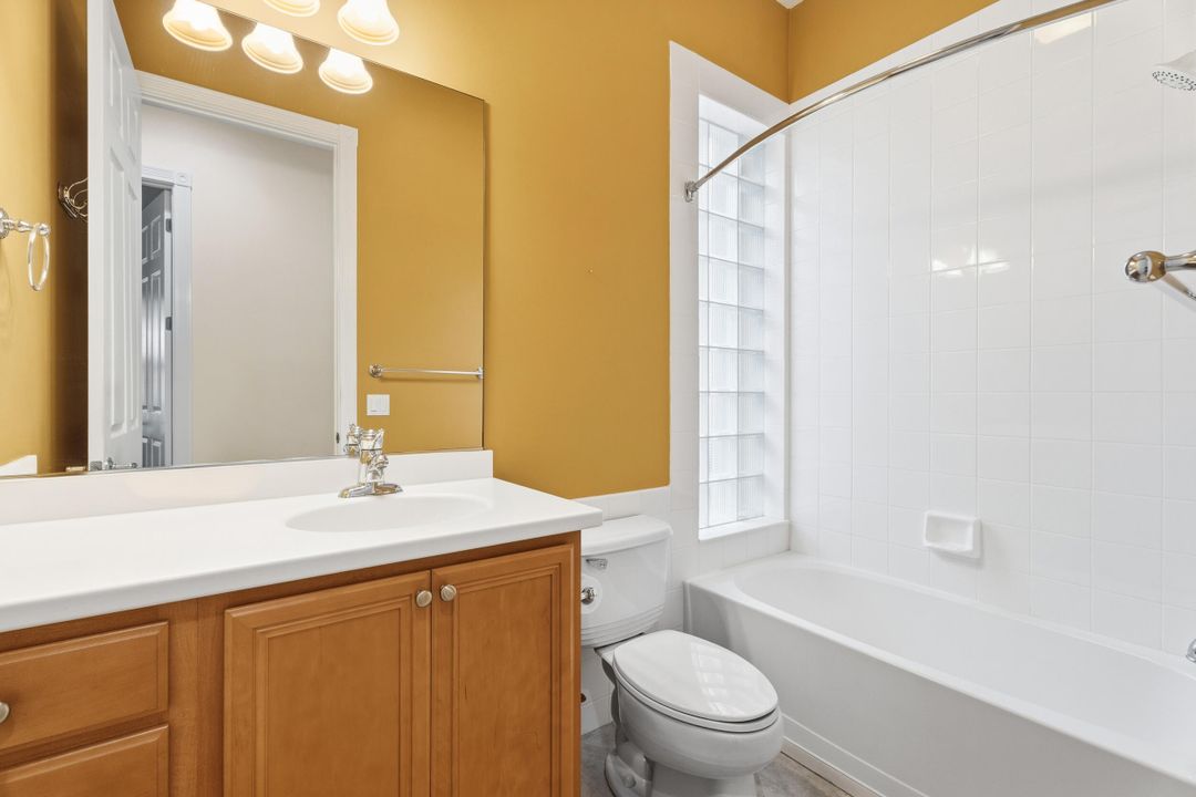 For Sale: $562,000 (4 beds, 3 baths, 2500 Square Feet)