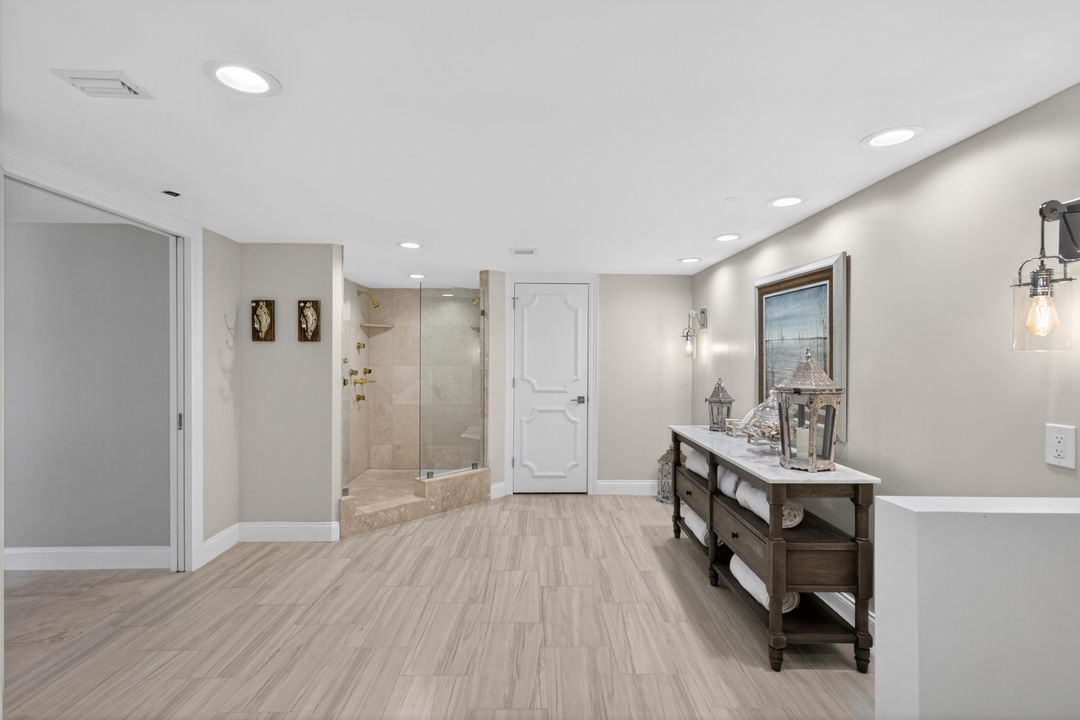 На продажу: $1,499,000 (2 спален, 2 ванн, 2224 Квадратных фут)