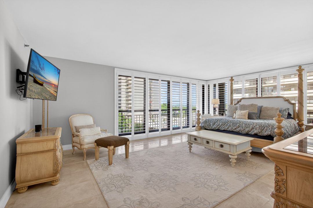 На продажу: $1,499,000 (2 спален, 2 ванн, 2224 Квадратных фут)