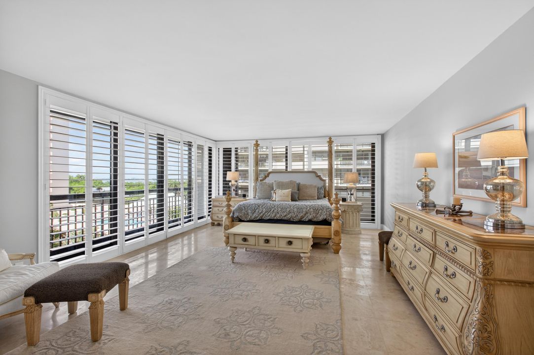 На продажу: $1,499,000 (2 спален, 2 ванн, 2224 Квадратных фут)