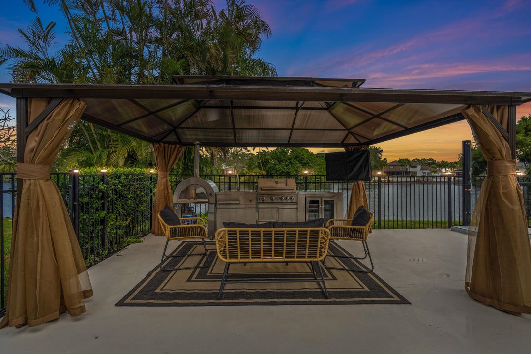 На продажу: $1,199,000 (5 спален, 2 ванн, 2902 Квадратных фут)