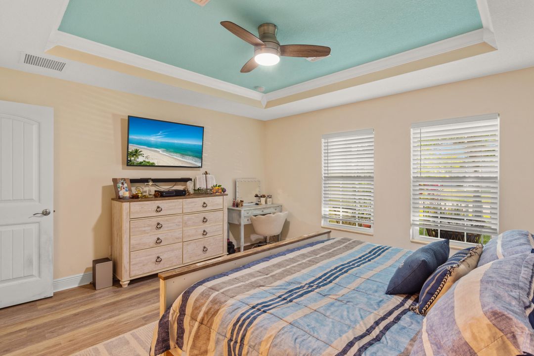 For Sale: $429,900 (3 beds, 2 baths, 1848 Square Feet)