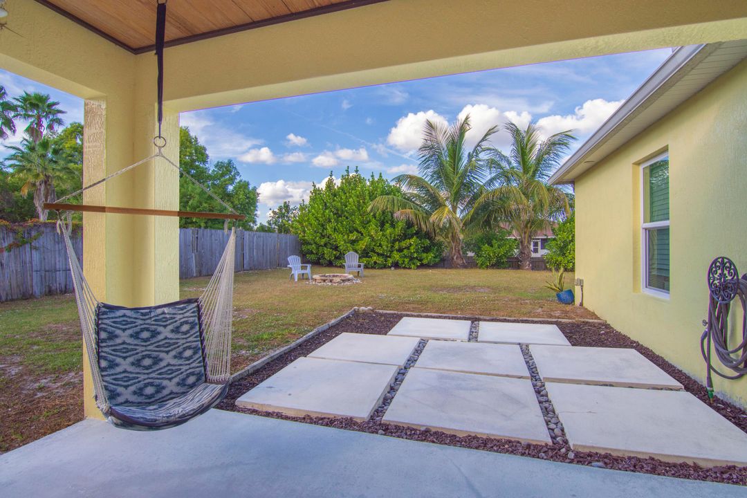 For Sale: $429,900 (3 beds, 2 baths, 1848 Square Feet)