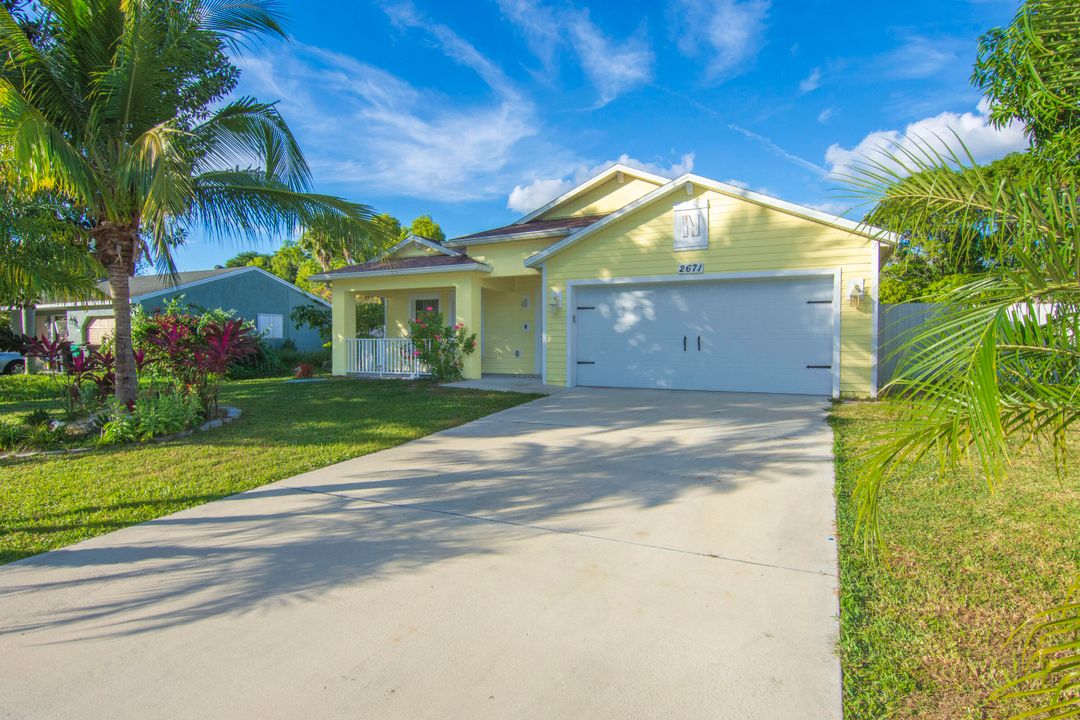 For Sale: $429,900 (3 beds, 2 baths, 1848 Square Feet)
