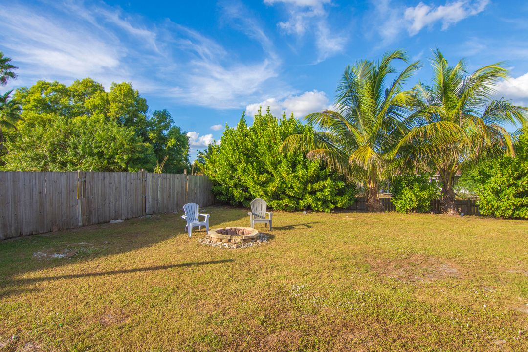 For Sale: $429,900 (3 beds, 2 baths, 1848 Square Feet)