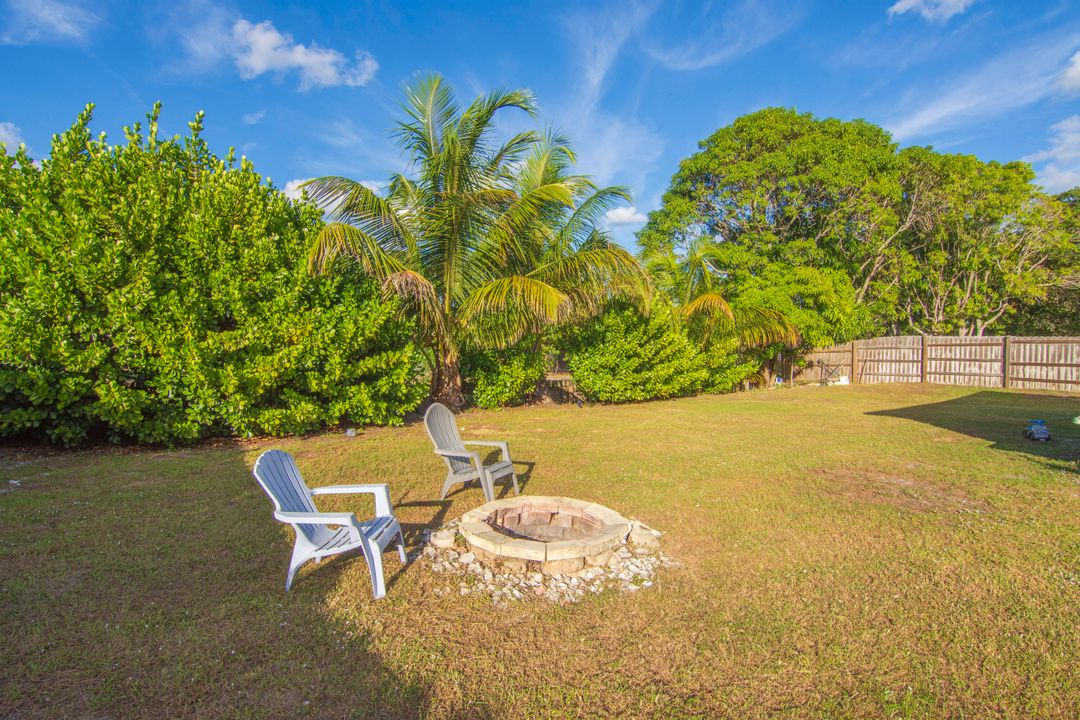 For Sale: $429,900 (3 beds, 2 baths, 1848 Square Feet)