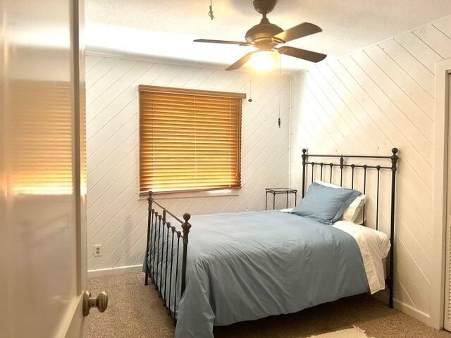 待售: $1,450,000 (4 贝兹, 2 浴室, 2128 平方英尺)