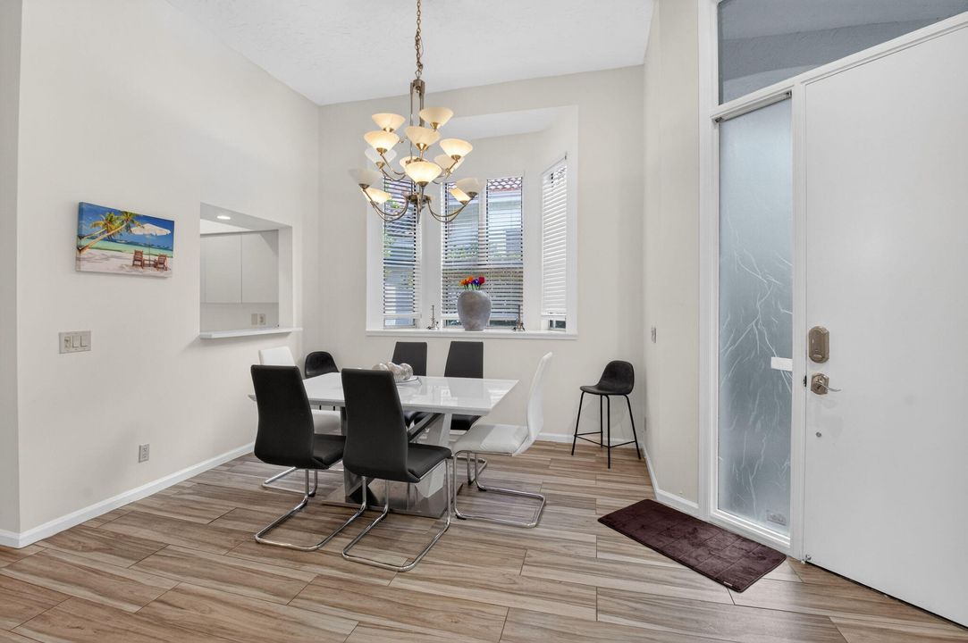 For Rent: $12,000 (3 beds, 2 baths, 1607 Square Feet)