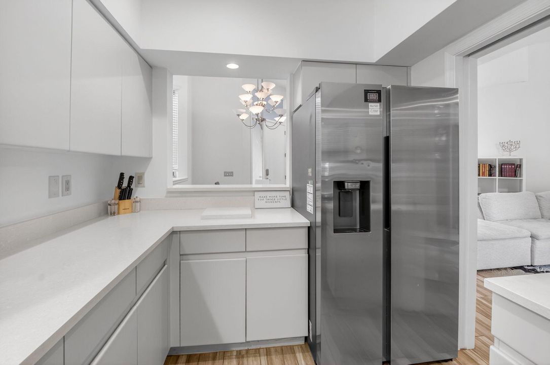 For Rent: $12,000 (3 beds, 2 baths, 1607 Square Feet)