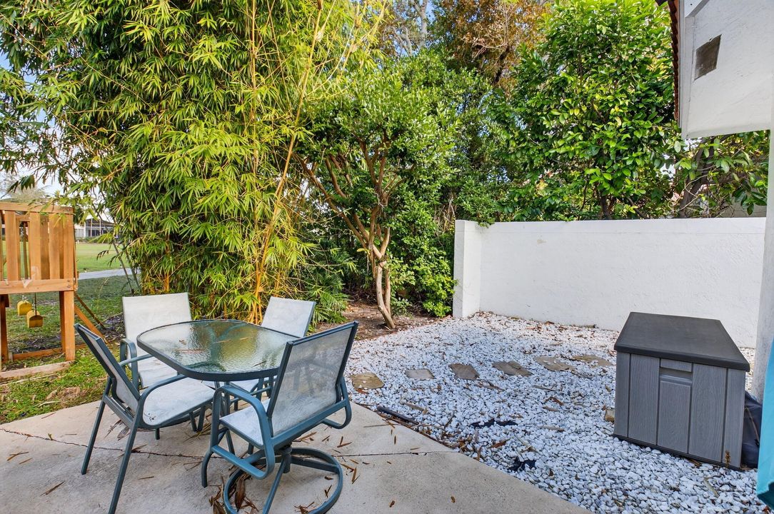 For Rent: $12,000 (3 beds, 2 baths, 1607 Square Feet)