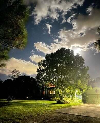 待售: $1,450,000 (4 贝兹, 2 浴室, 2128 平方英尺)