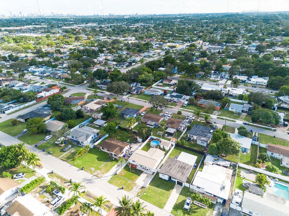 На продажу: $625,000 (3 спален, 2 ванн, 1520 Квадратных фут)