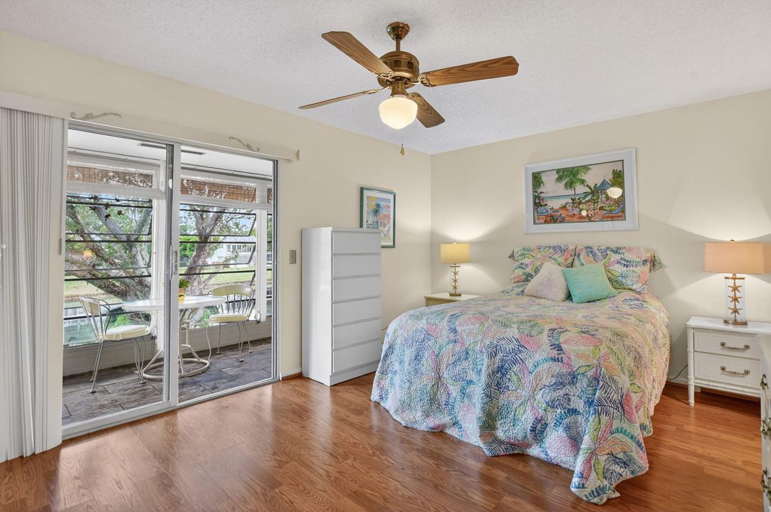 For Sale: $124,000 (1 beds, 1 baths, 700 Square Feet)