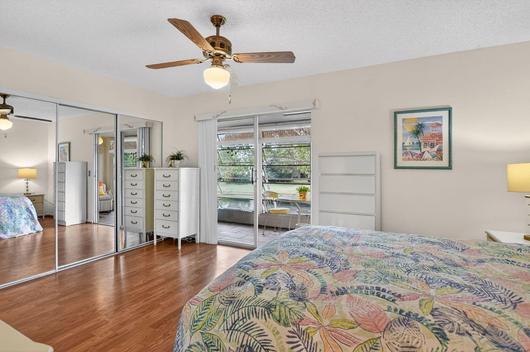 For Sale: $124,000 (1 beds, 1 baths, 700 Square Feet)