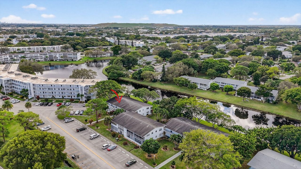 For Sale: $124,000 (1 beds, 1 baths, 700 Square Feet)