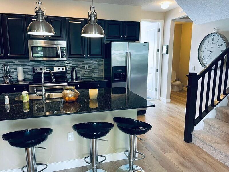 出租: $5,500 (3 贝兹, 2 浴室, 1839 平方英尺)