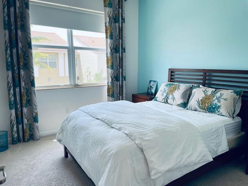 出租: $5,500 (3 贝兹, 2 浴室, 1839 平方英尺)