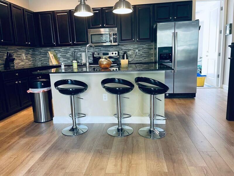 出租: $5,500 (3 贝兹, 2 浴室, 1839 平方英尺)