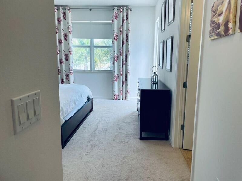 出租: $5,500 (3 贝兹, 2 浴室, 1839 平方英尺)