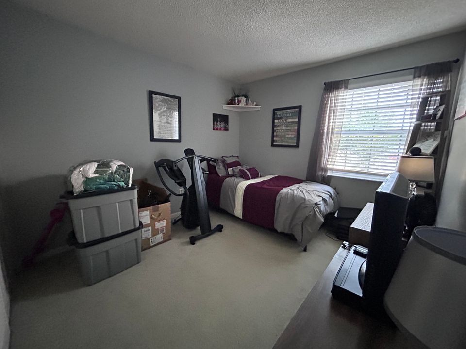 For Sale: $569,900 (3 beds, 2 baths, 1812 Square Feet)