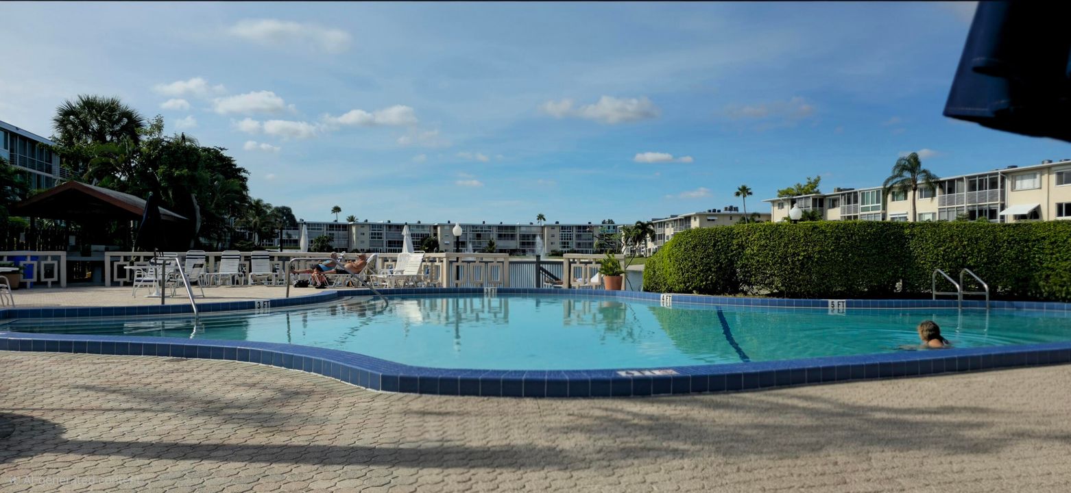 For Sale: $120,000 (1 beds, 1 baths, 744 Square Feet)