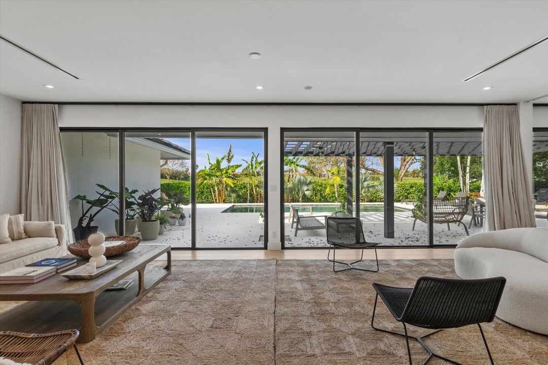 En Renta: $50,000 (4 camas, 4 baños, 4621 Pies cuadrados)