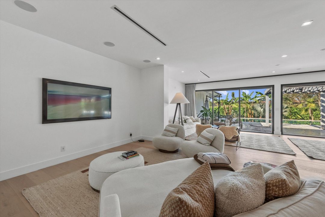 En Renta: $50,000 (4 camas, 4 baños, 4621 Pies cuadrados)