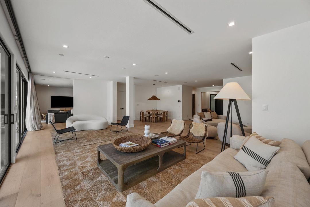 En Renta: $50,000 (4 camas, 4 baños, 4621 Pies cuadrados)