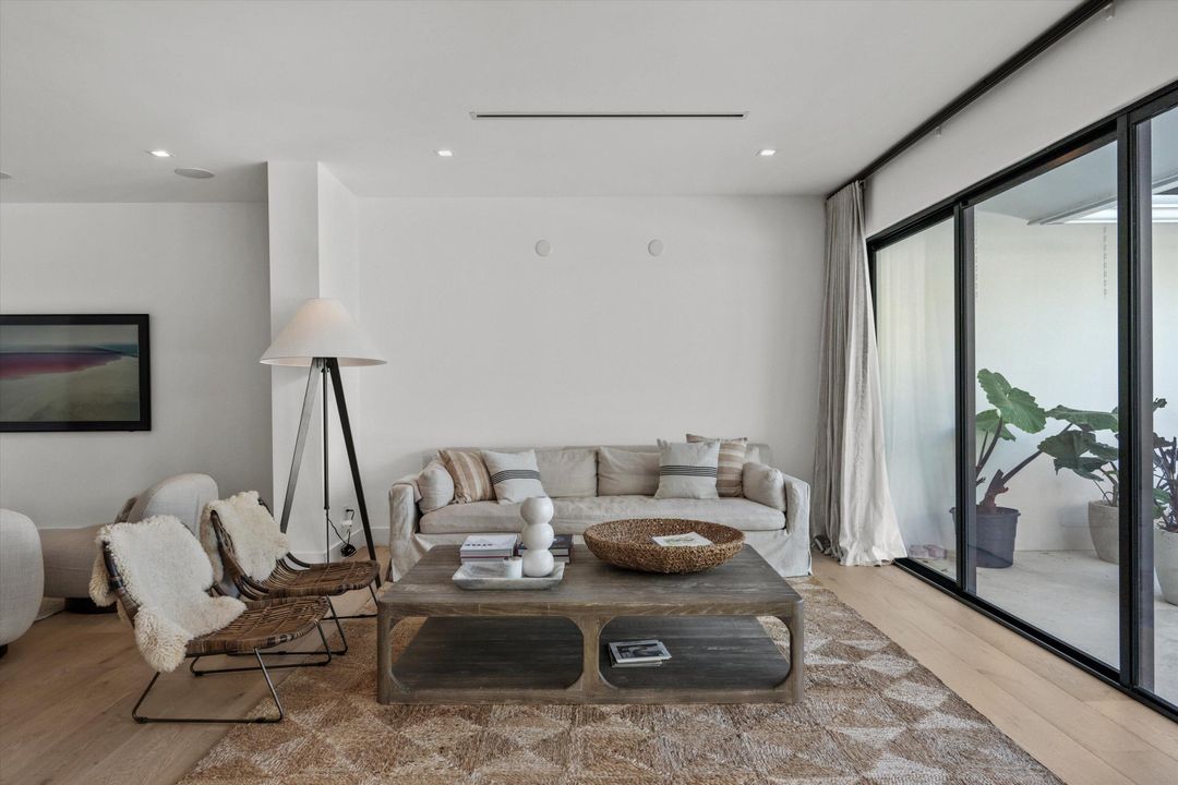 En Renta: $50,000 (4 camas, 4 baños, 4621 Pies cuadrados)